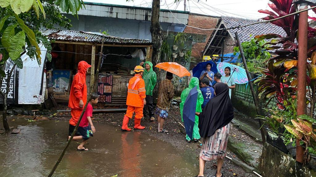Cuaca Ekstrem Picu 21 Kejadian Bencana di Kota Tasikmalaya, Terbanyak Longsor
