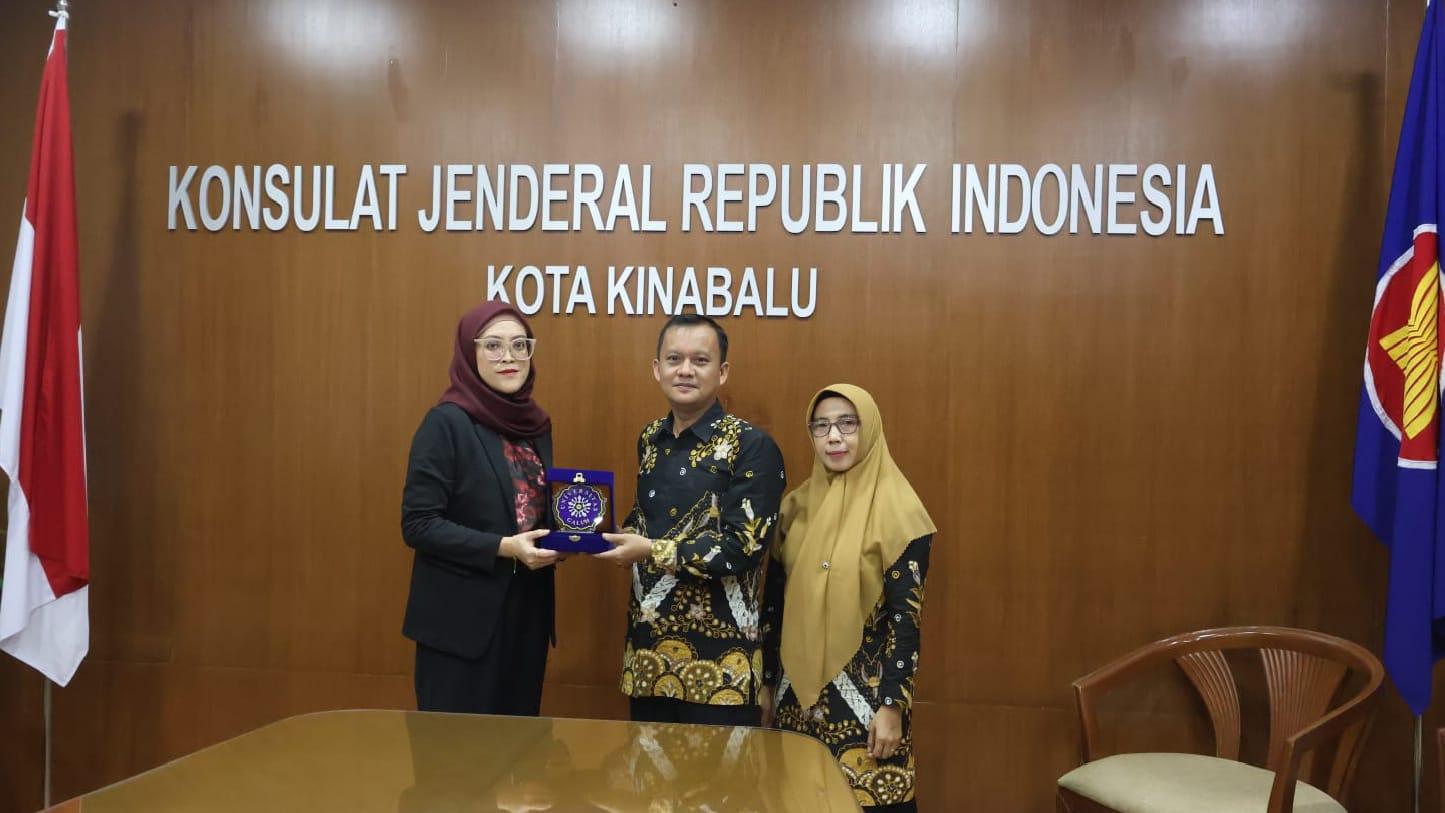 Universitas Galuh Angkat Produk Lokal ke Level Global lewat Program PKM Internasional
