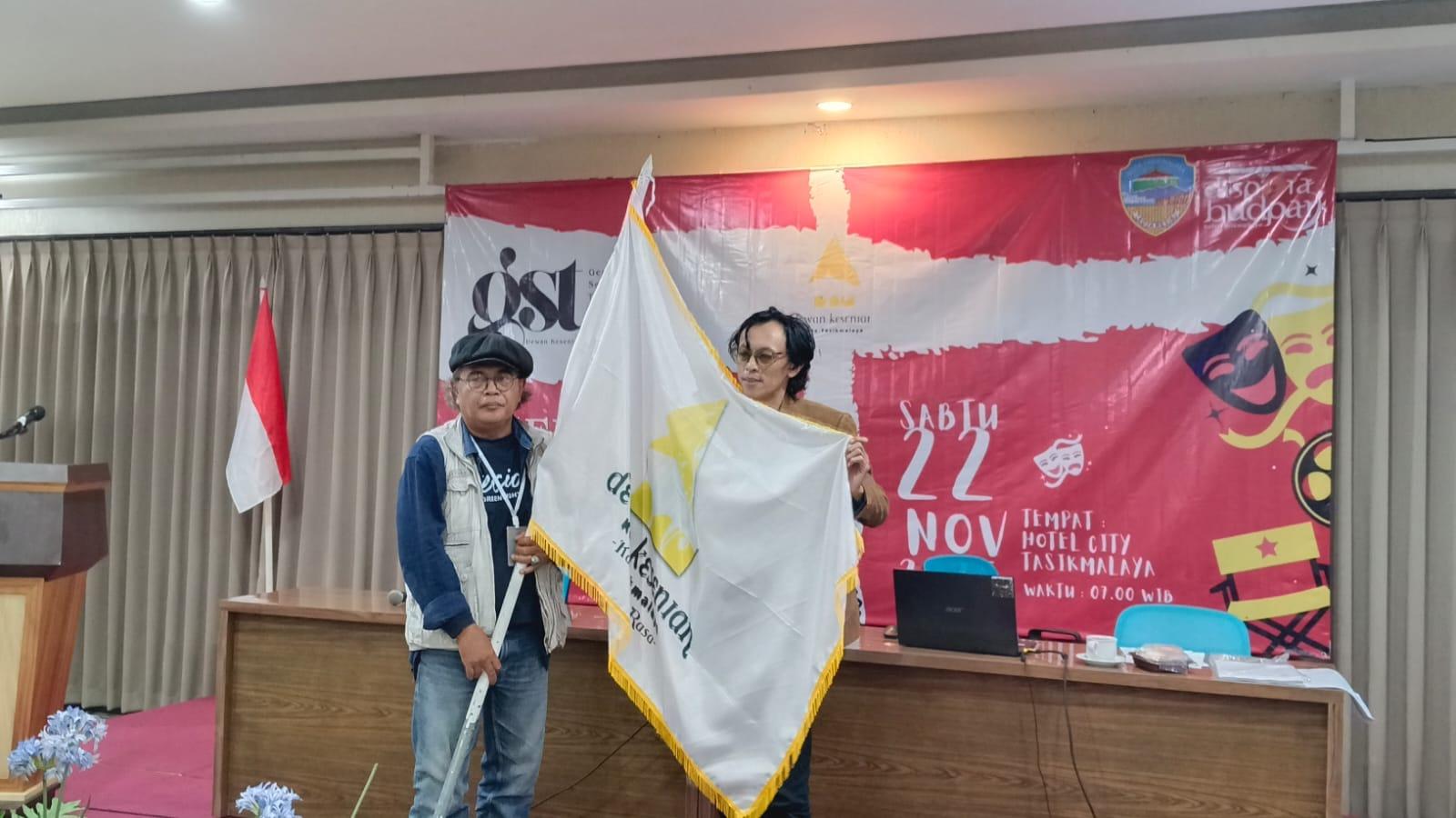 Sah! Tatang Pahat Terpilih sebagai Ketua DKKT 2025–2030, Janji Wakafkan Diri untuk Kemajuan Seni Tasikmalaya