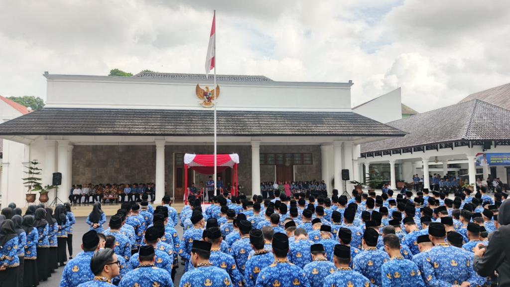 Pemkab Ciamis Gelar Upacara Enam Peringatan Nasional, Herdiat Tegaskan Integritas ASN dan Perlindungan Generasi Muda