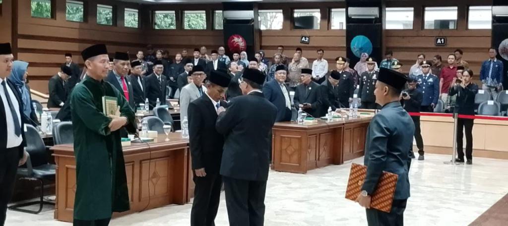 Aceng Resmi Dilantik sebagai Anggota DPRD Kota Tasikmalaya Gantikan Almarhum H. Mamat Rahmat