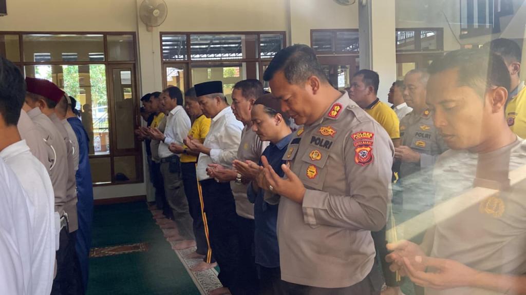 Polres Ciamis Gelar Salat Gaib untuk Korban Banjir Sumatra, Tegaskan Solidaritas dan Nilai Humanis Polri