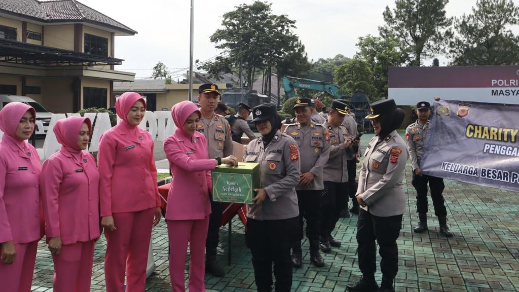 Polres Tasikmalaya Kota Galang Bantuan Kemanusiaan untuk Korban Bencana Alam di Sumatra