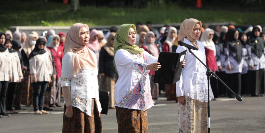 Upacara Hari Ibu di Pemkab Tasikmalaya: Pengibar Bendera hingga Pemimpin Upacaranya Perempuan