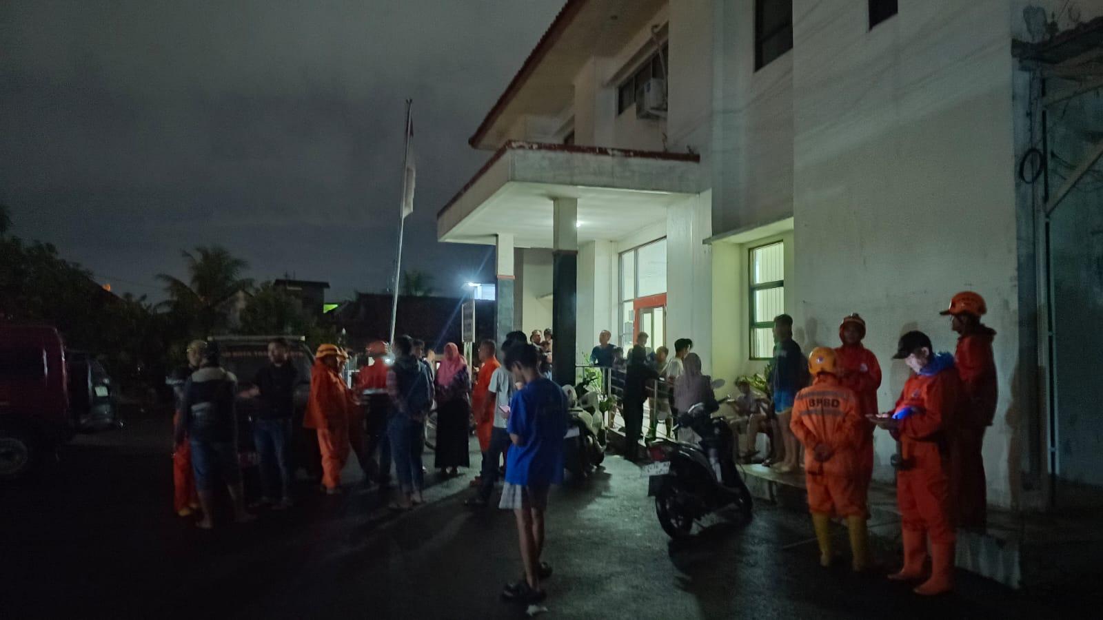 BREAKING NEWS: Anak Enam Tahun Hilang Misterius Saat Antre Bansos di Cibaregbeg Tasikmalaya, Tim Gabungan Sisir Selokan