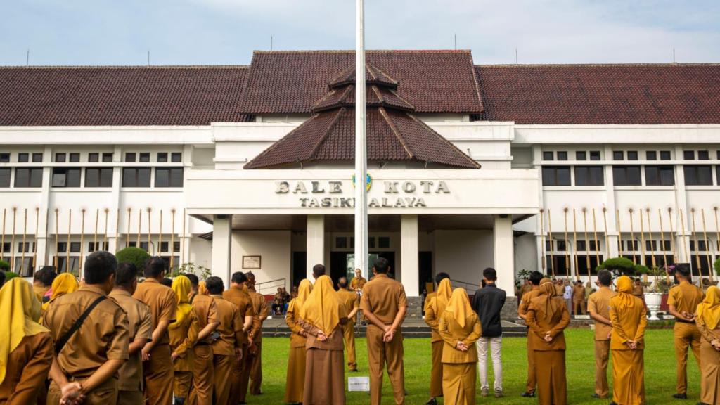 Apel Perdana Tahun 2026 di Pemkot Tasikmalaya, Viman Ajak ASN Bangun Semangat Baru dan Tegaskan Komitmen Pelayanan Publik