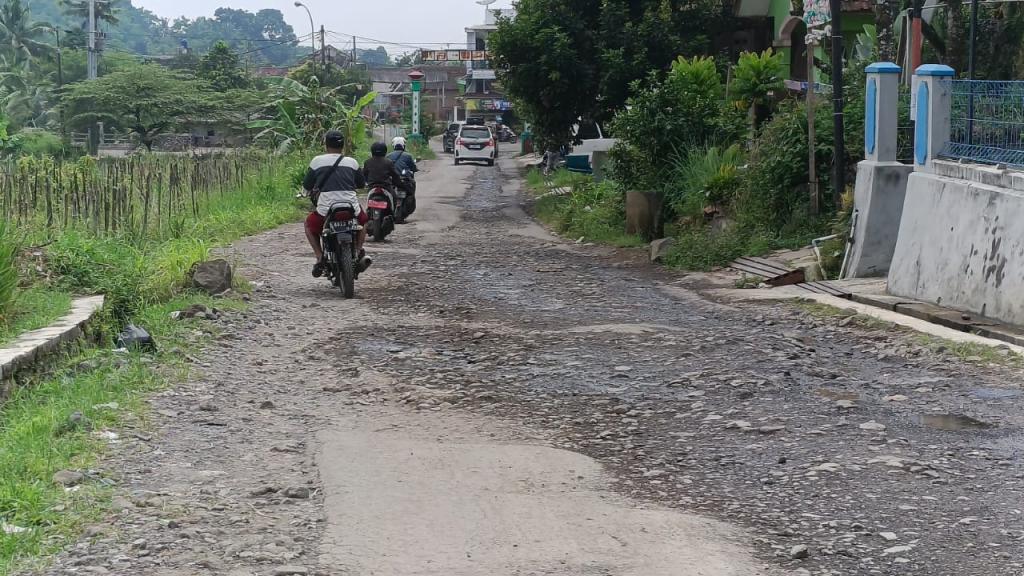 Perbaikan Jalan Sukalaksana Tasikmalaya Butuh Rp 3 Miliar, PUTR Akui Belum Bisa Dikerjakan Tahun Ini