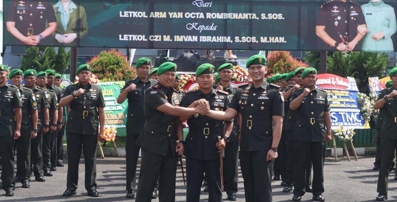 Tongkat Komando Dandim 0612/Tasikmalaya Resmi Berpindah Tangan, Letkol Czi M. Imvan Ibrahim Gantikan Letkol Arm Yan Octa Rombenanta