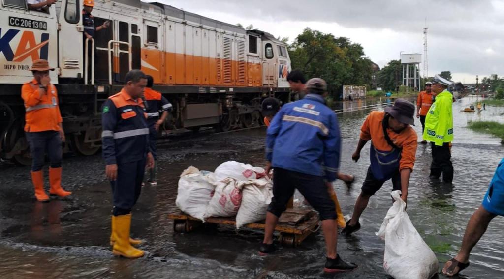 Banjir di Daop 4 Semarang, KAI Daop 2 Bandung Batalkan Perjalanan KA Ciremai