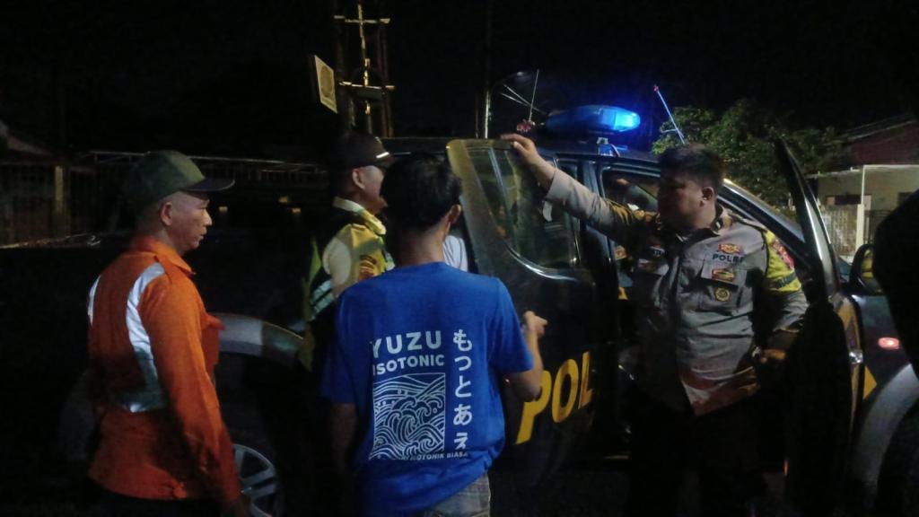 Nyaris Tertemper Kereta Api, Seorang Kakek Ditemukan Telantar di Perlintasan Lengkongsari Tasikmalaya