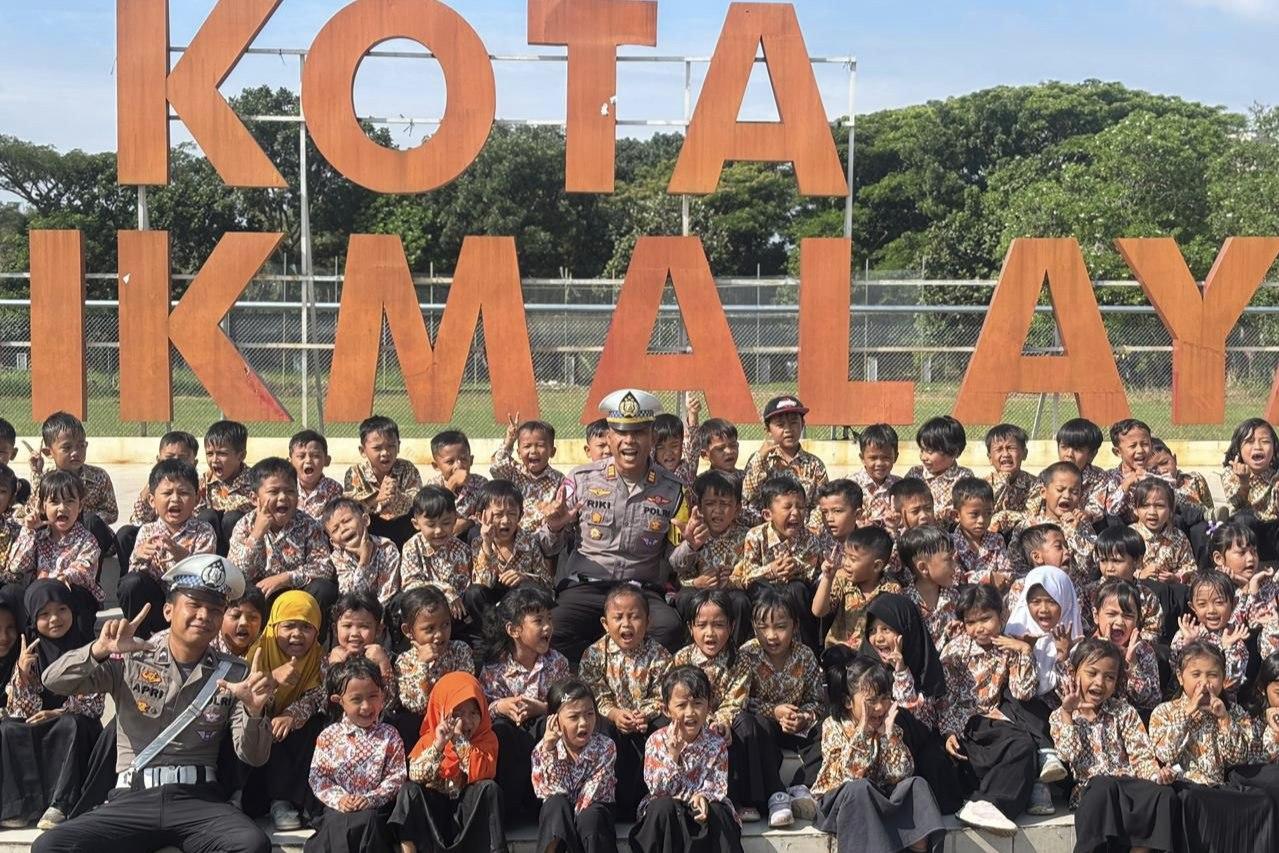 Ops Keselamatan Lodaya 2026, Satlantas Polres Tasikmalaya Kota Edukasi Anak TK di Alun-Alun Dadaha