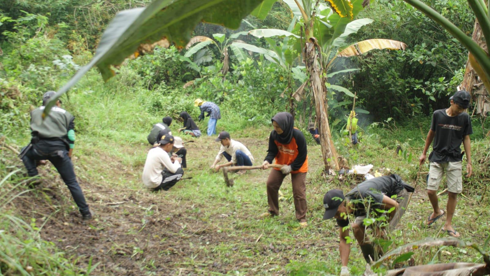 Assalam Peduli Gelar PEPELING 2026, Tanam 200 Pohon di Sukaraja Tasikmalaya