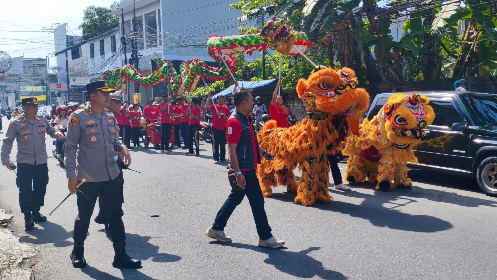 Polres Tasikmalaya Kota Lakukan Pengamanan dan Rekayasa Lalin Atraksi Barongsai Imlek 2026