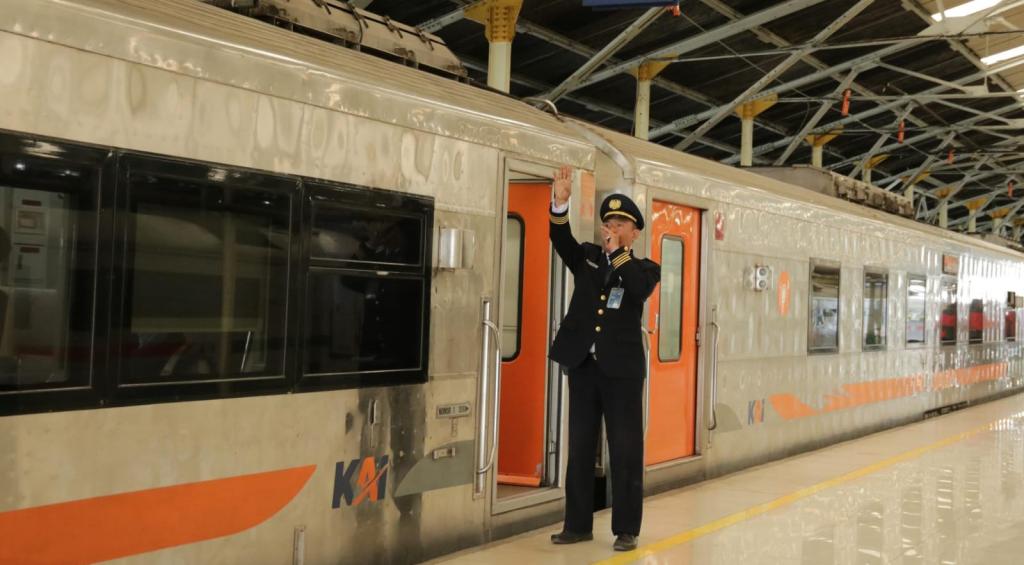 KAI Daop 2 Bandung Catat 4.370 Perjalanan KA dengan Ketepatan Waktu 99,84 Persen pada Januari 2026