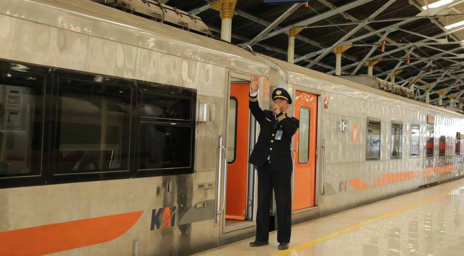 KAI Daop 2 Bandung Catat 4.370 Perjalanan KA dengan Ketepatan Waktu 99,84 Persen pada Januari 2026