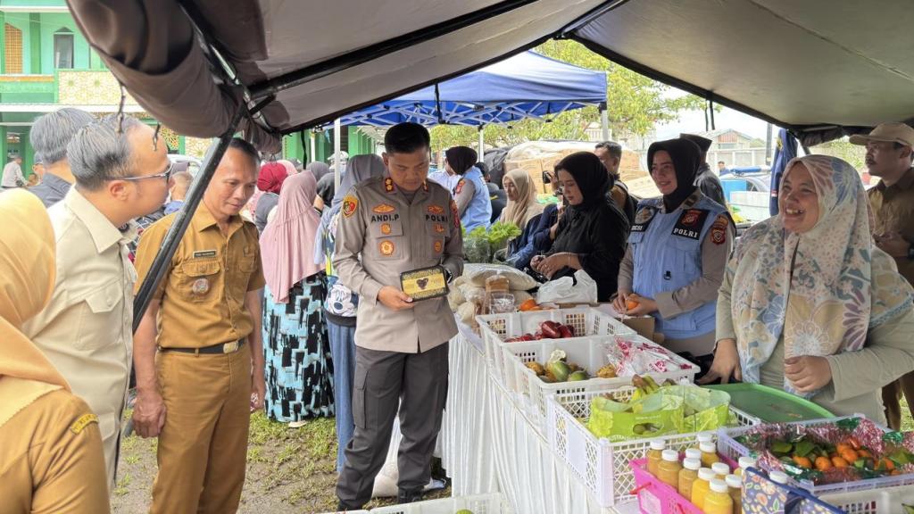 Polres Tasikmalaya Kota dan Pemkot Gelar Gerakan Pangan Murah di Purbaratu, Bantu Warga Dapatkan Sembako Terjangkau