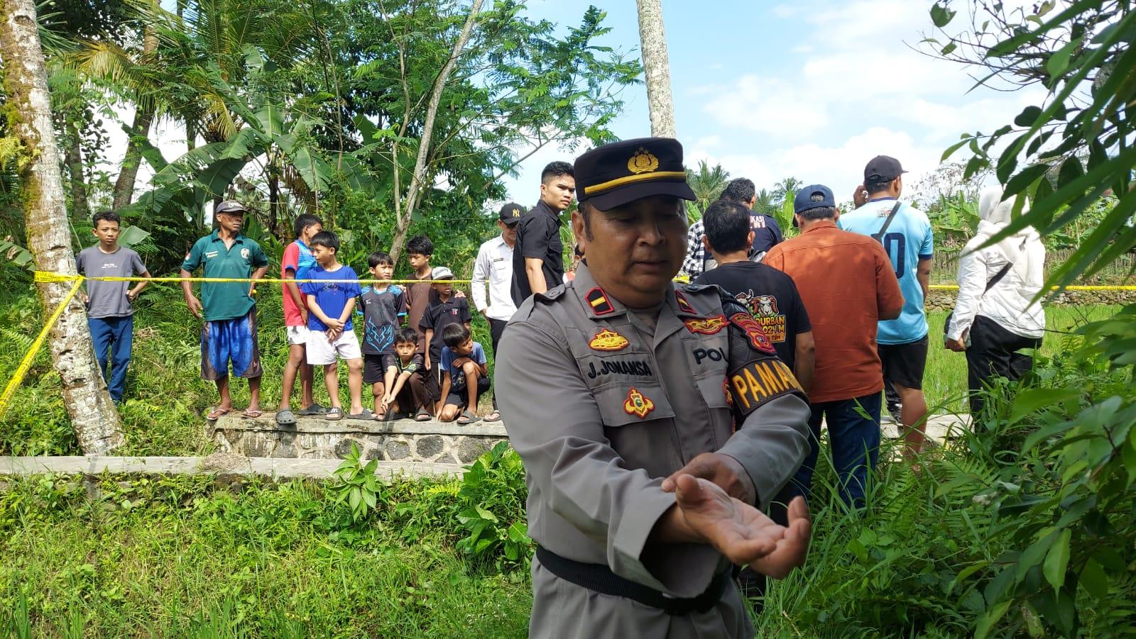 Polisi Sterilkan Lokasi, Mengungkap Misteri IRT Bersimbah Darah di Selokan Mangkubumi Tasikmalaya