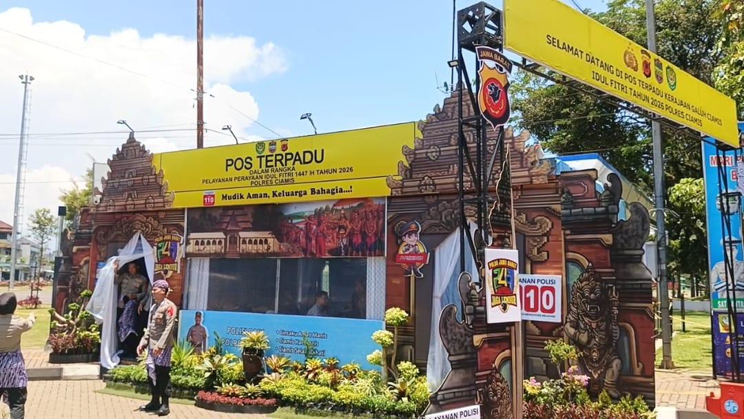 Pos Terpadu Bernuansa Keraton Galuh Hadir di Ciamis, Kapolres Imbau Pemudik Utamakan Keselamatan