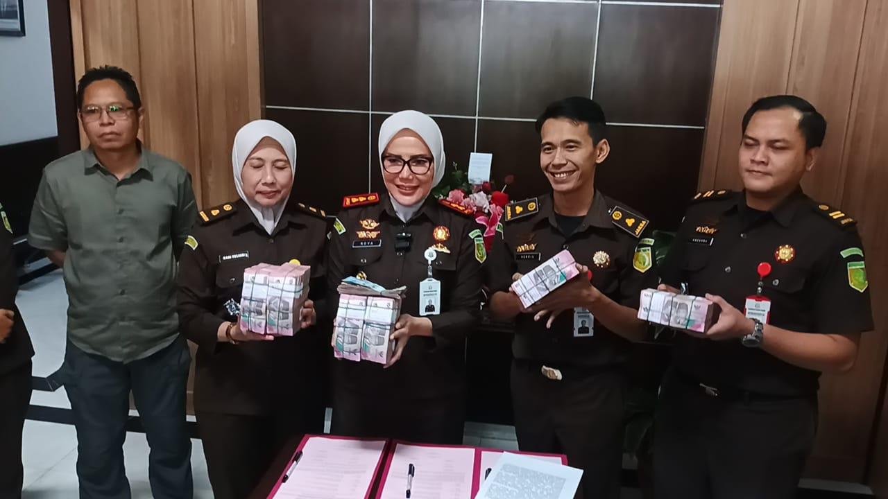 Selamatkan Keuangan Negara, Kejari Ciamis Setor Rp607 Juta dari Perkara Korupsi ke Kas Negara