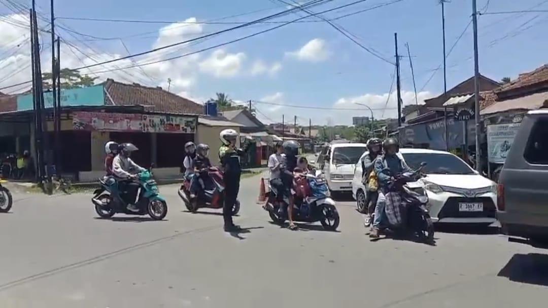 Lonjakan Wisatawan ke Pangandaran Membeludak, Polisi Siapkan Skema Khusus Antisipasi Macet Parah