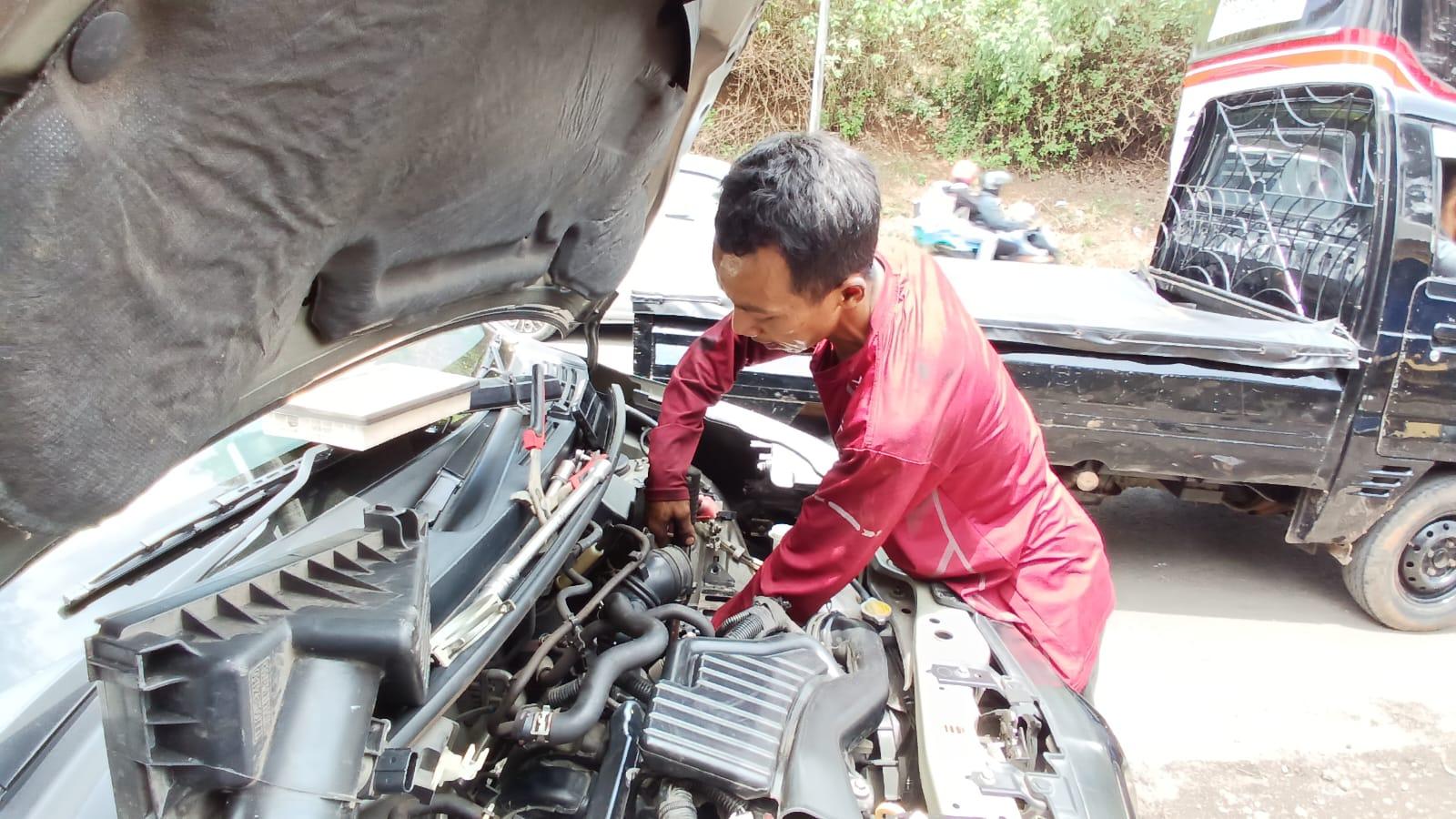 Mekanik Kebanjiran Order, Banyak Kendaraan Mogok di Tanjakan Gentong Tasikmalaya Saat Arus Balik Lebaran 2026