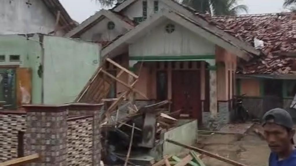 Cuaca Ekstrem Terjang Ciamis, Puluhan Rumah di Purwadadi dan Cisaga Dilaporkan Rusak