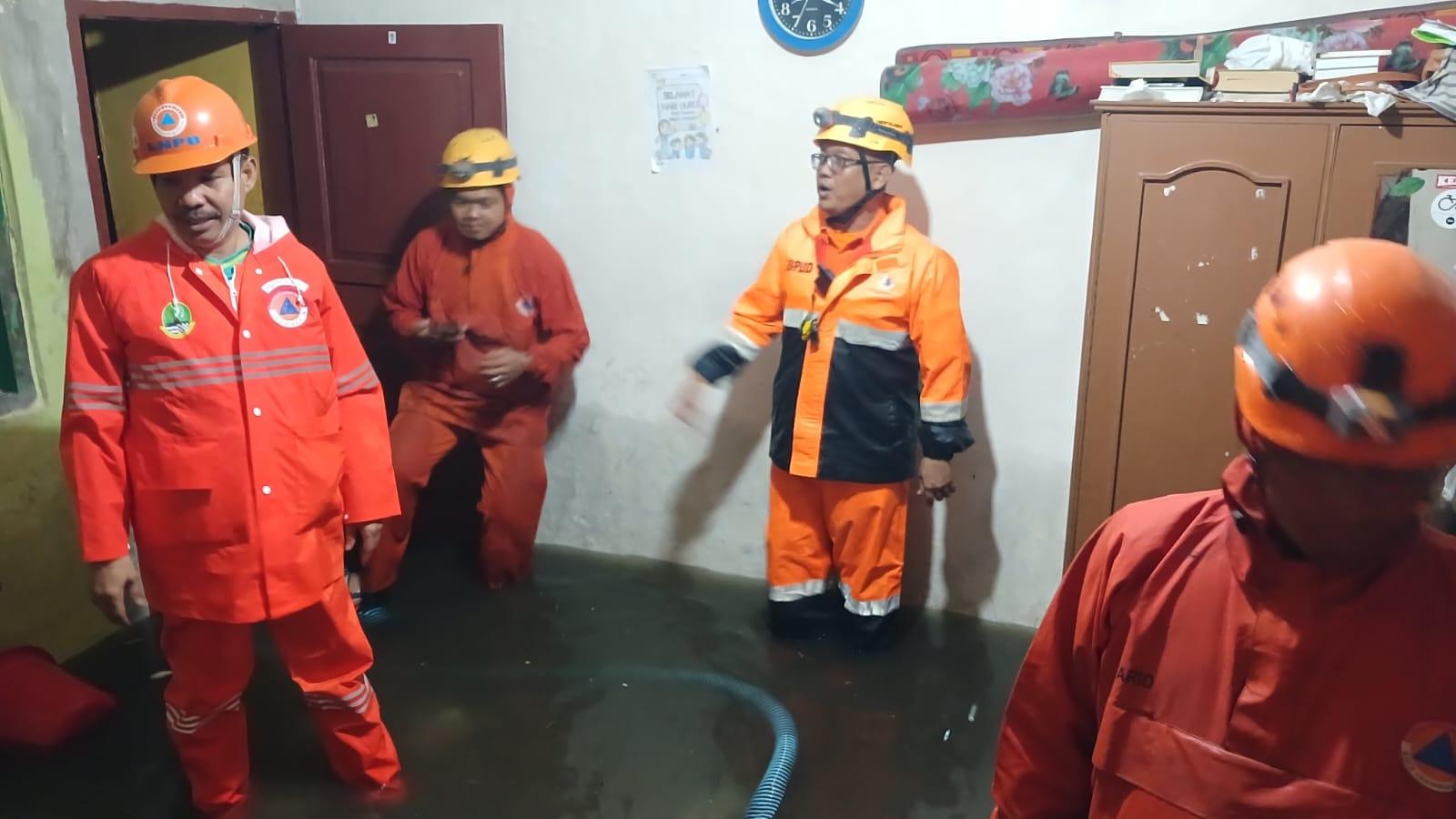 Sungai Cikalang Meluap, 70 Rumah di Tawang Tasikmalaya Terendam Banjir Terparah Tahun Ini