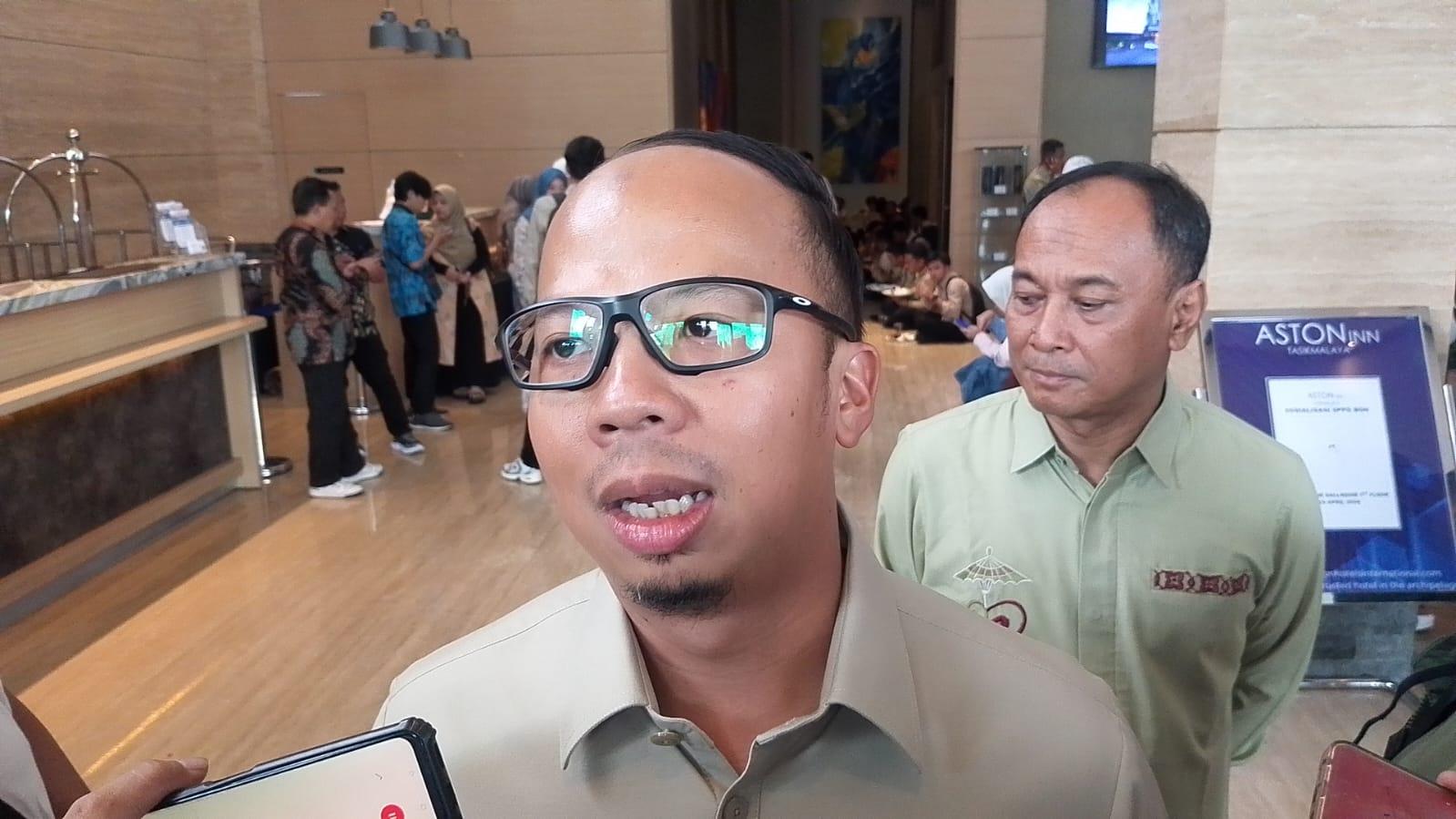 Pantau Hari Pertama WFH, Wali Kota Tasikmalaya Viman Alfarizi: ASN Wajib Absen 3 Kali Sehari di Aplikasi IKET