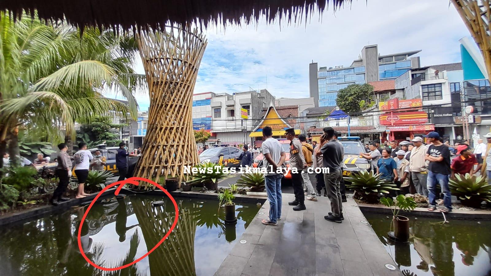 BREAKING NEWS: Penemuan Mayat Pria Mengambang di Kolam Rumah Makan Jalan Yudanegara Tasikmalaya