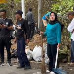 Jumat Bersih di Jembatan Cirahong, Warga dan Pemkab Ciamis Bersatu Benahi Kawasan Bersejarah