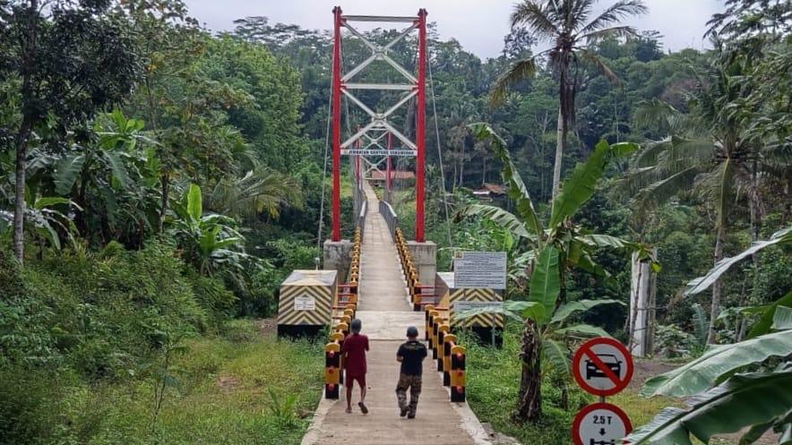 Indahnya Jembatan Gantung Sukamenak, Simbol Pemersatu Tasik-Ciamis yang Belum Optimal