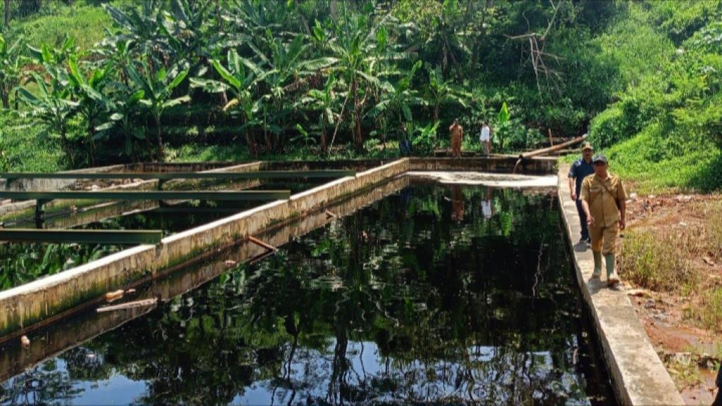 Komisi III DPRD Kota Tasikmalaya Sidak Kolam IPAL di TPA Ciangir, Soroti Pencemaran Pemukiman Warga