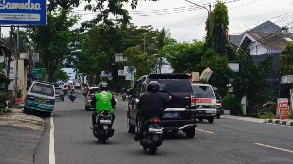 Jalur Ciamis Dilintasi Ribuan Kendaraan Pemudik, Dominasi Kendaraan Pribadi