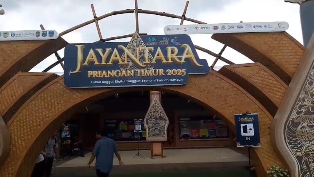 Jayantara Priangan Timur 2025 Tampilkan 93 UMKM Binaan BI Tasikmalaya di Alun-Alun Dadaha