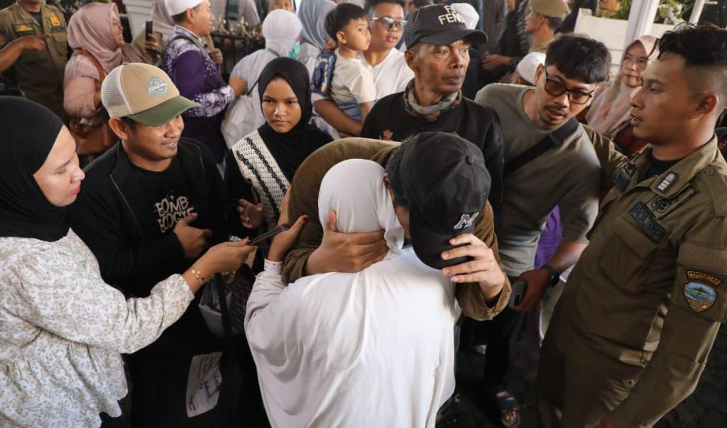 Ratusan Jemaah Haji Kloter 58 dan 59 Tiba di Kota Tasikmalaya, Satu Masih Dirawat di Riyadh