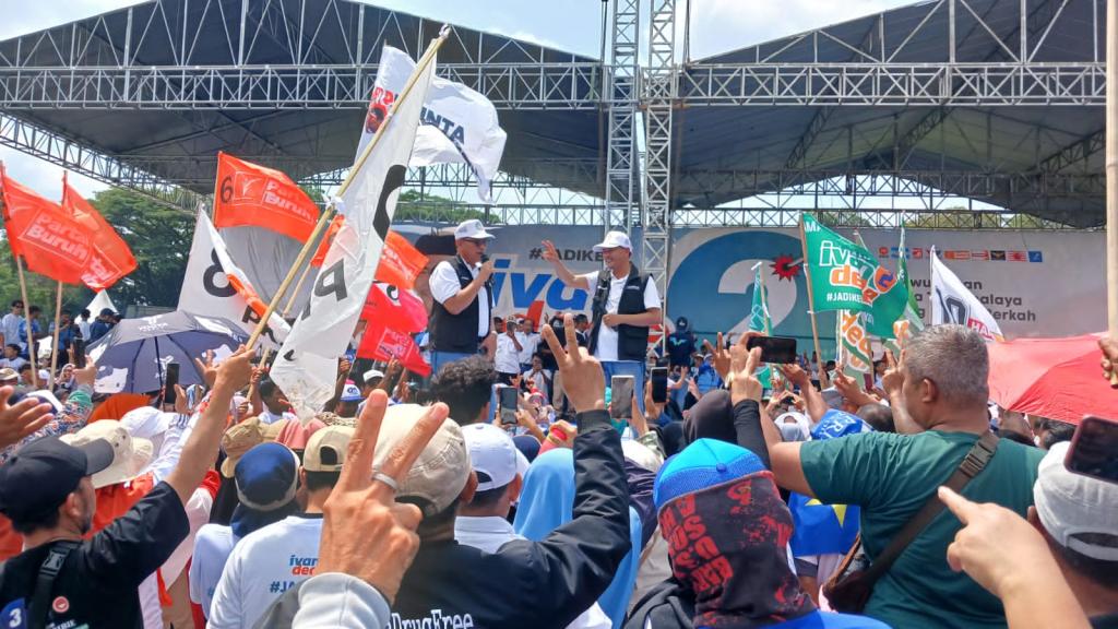 Kampanye Akbar Paslon Ivan-Dede Dihadiri Ribuan Masyarakat: Janji Bawa Kota Tasikmalaya Lebih Baik