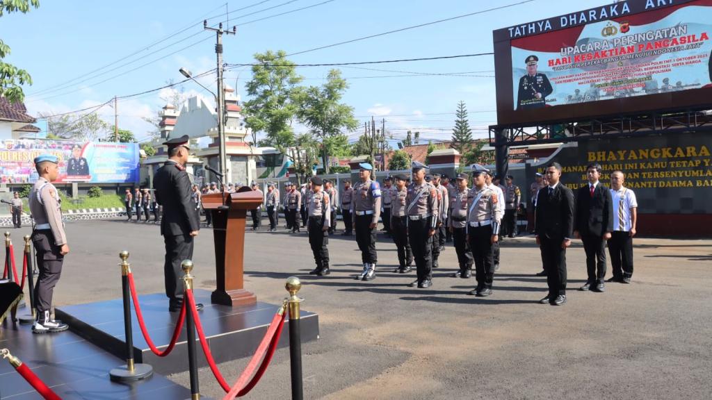 Kapolres Ciamis Pimpin Upacara Hari Kesaktian Pancasila, Beri Penghargaan ke Personel dan Warga