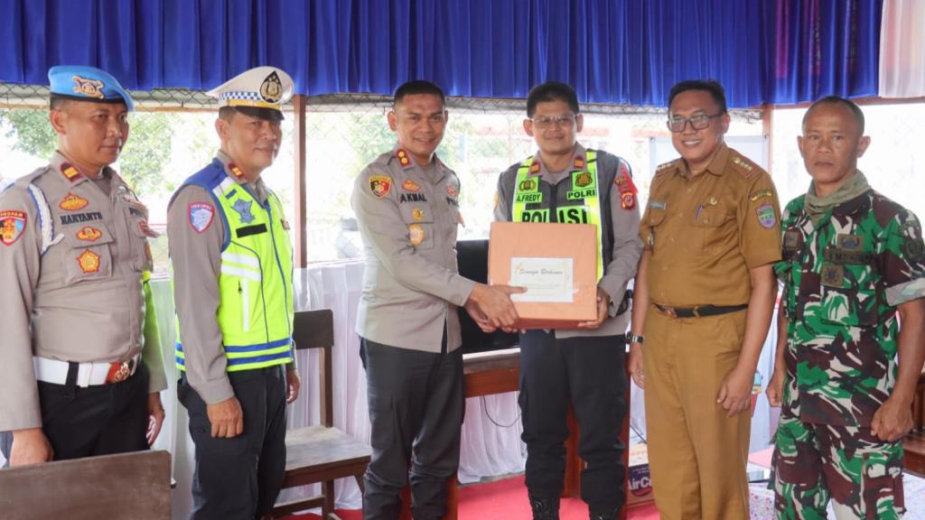 Kapolres Ciamis Tinjau Pos Pam Sindangkasih dan Cihaurbeuti Jelang Puncak Arus Mudik