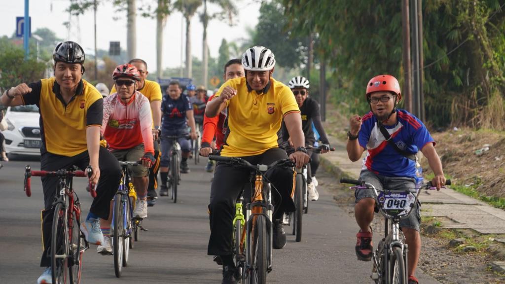 Kapolres Tasikmalaya Kota Ajak Warga Hidup Sehat Lewat Olahraga Bersama