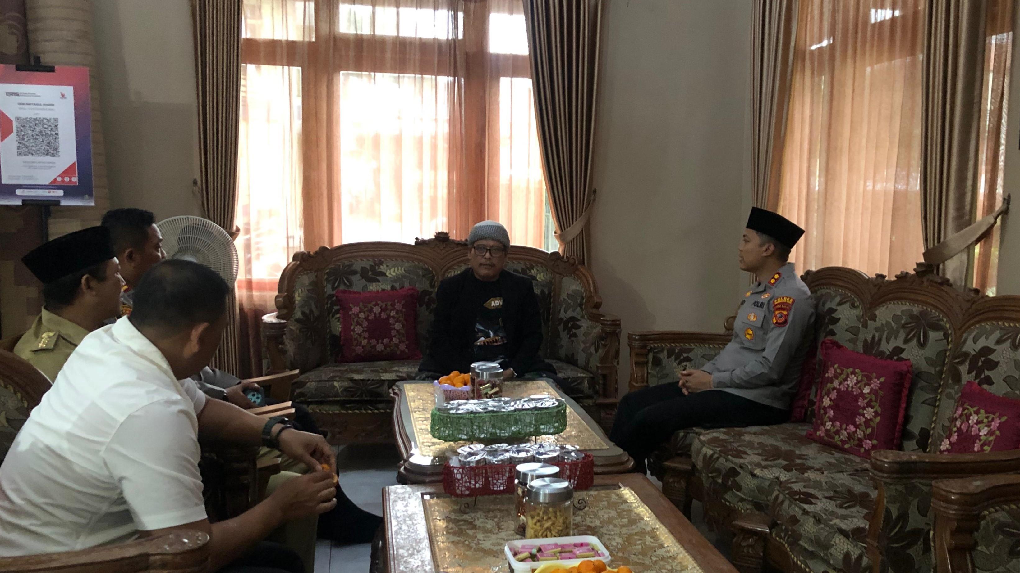 Kapolres Tasikmalaya Kota AKBP Andi Purwanto Jalin Silaturahmi dengan Ponpes Miftahul Khoer, Perkuat Sinergi Polri dan Tokoh Agama