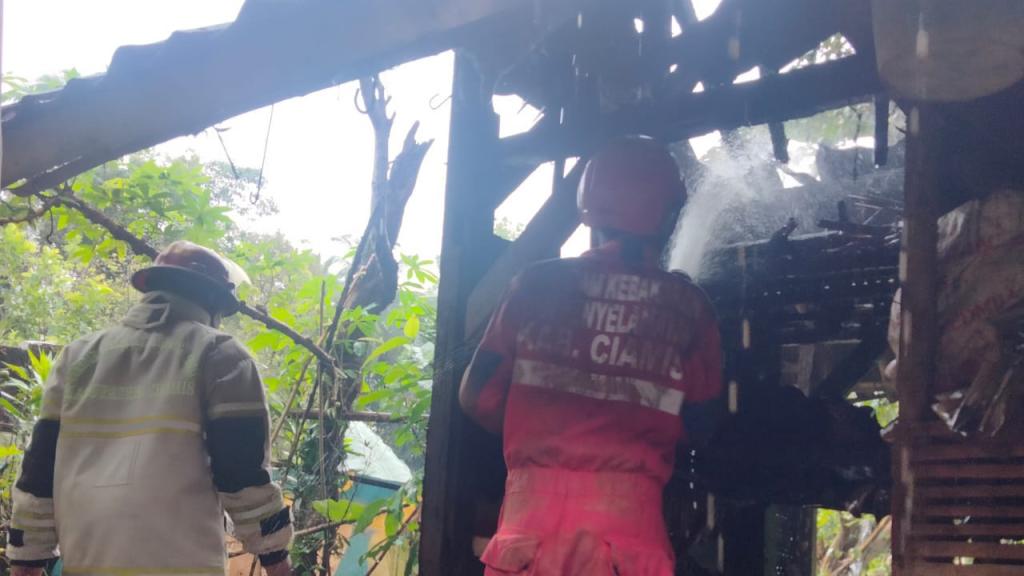 Kebakaran Dapur di Ciamis, Diduga Akibat Tungku Api yang Lupa Dimatikan