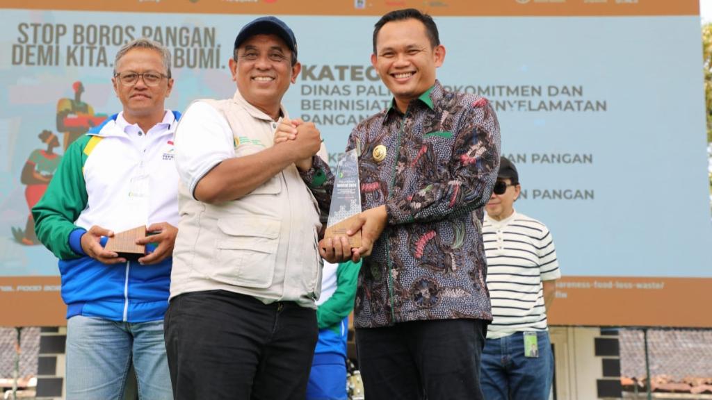 Keberhasilan Program Bakul Tasik Mengantarkan Pemkot Tasikmalaya Raih Penghargaan Nasional