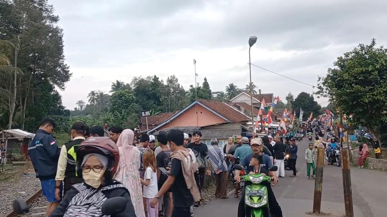 Kerap Memakan Korban, Warga Desak PT KAI Pasang Palang Pintu di Perlintasan Pasirpanjang Manonjaya Tasikmalaya