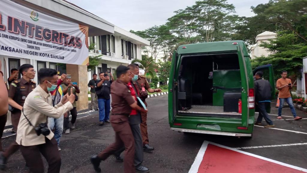 BREAKING NEWS: Ketua DPRD Kota Banjar Ditahan Terkait Dugaan Korupsi Rp3,52 Miliar