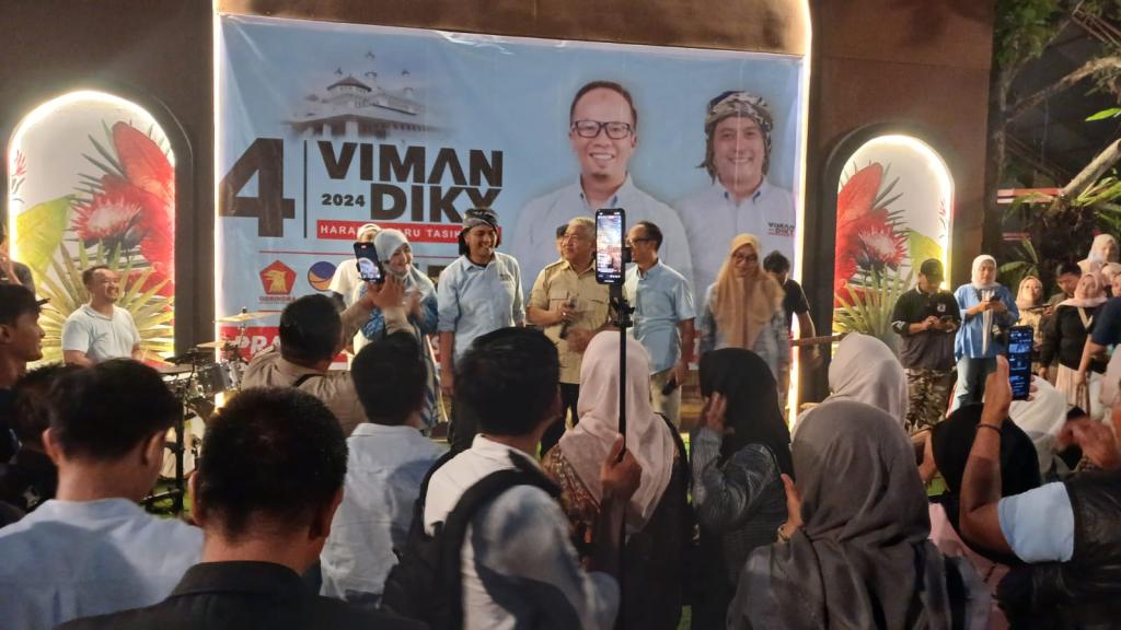 Klaim Menang Quick Count, Paslon Viman-Diky Gelar Selebrasi Bersama Pendukung