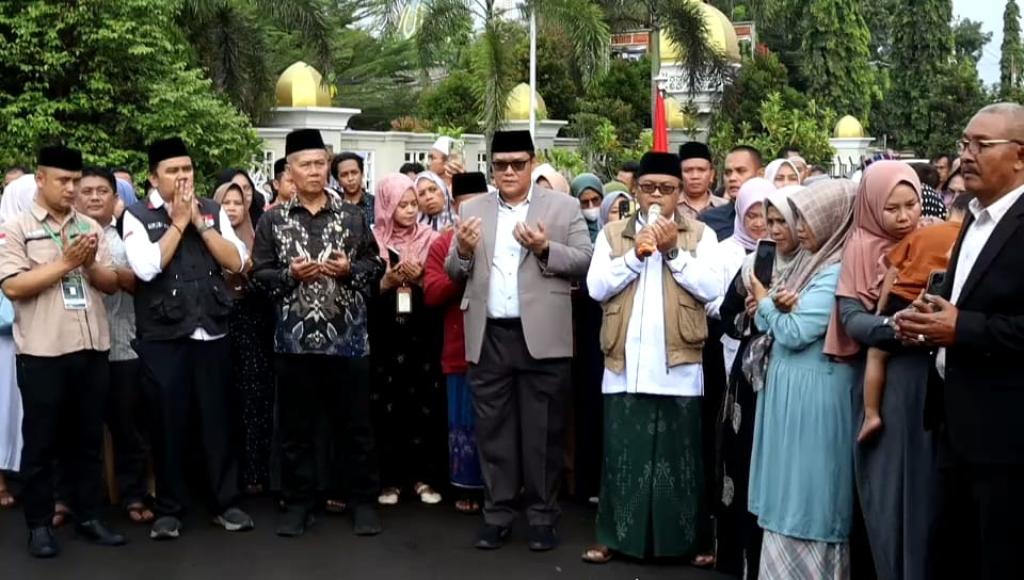 Kloter 16 Jemaah Haji Asal Kabupaten Tasikmalaya Resmi Diberangkatkan ke Tanah Suci