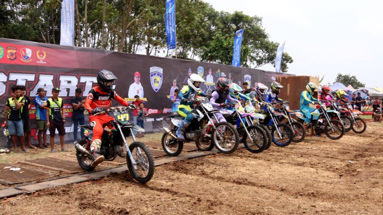 Kolaborasi Lanud Wiriadinata dan Pengcab IMI Kota Tasikmalaya Sukses Gelar Kejurda Grasstrack dan Dragbike Jabar 2024