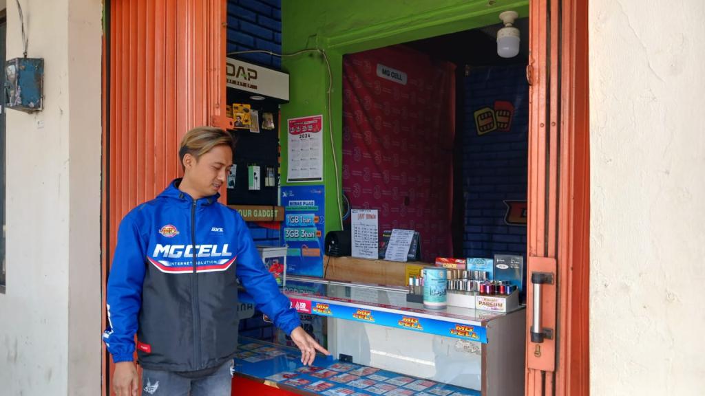 Konter di Jalan Moch Hatta Tasikmalaya Disantroni Maling, Empat Ponsel, Voucher Kuota dan Uang Raib