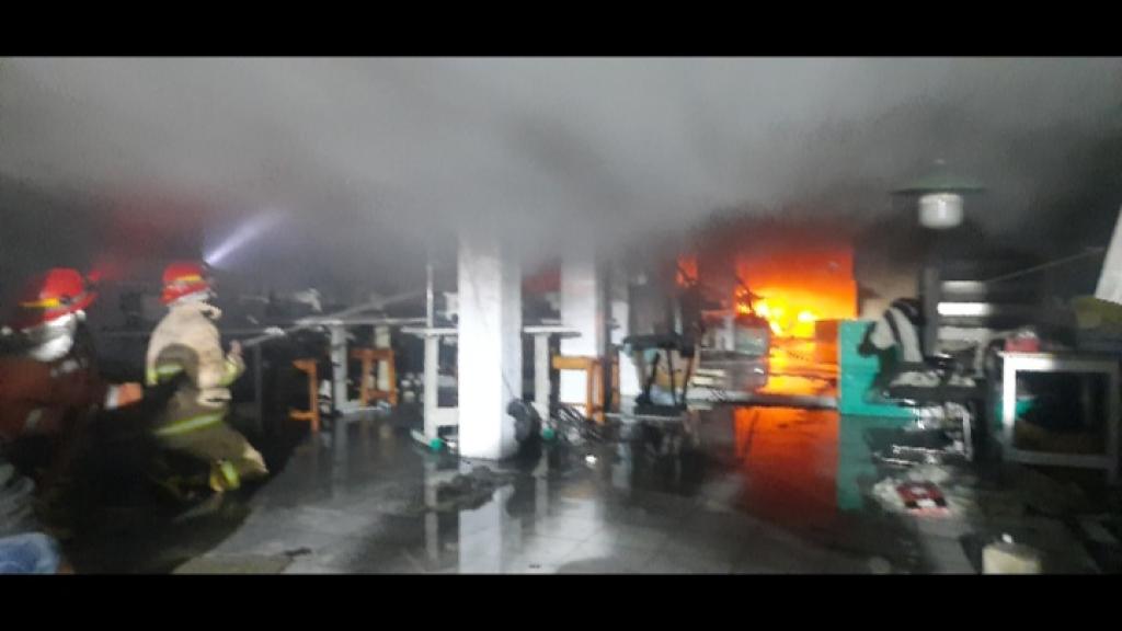 Konveksi dan Rumah di Kawalu Tasikmalaya Terbakar, Sempat Terdengar Ledakan