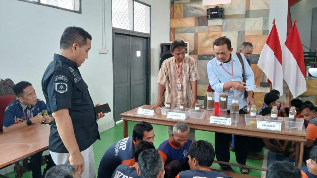 Lapas Ciamis Latih Narapidana Budidaya Padi Ramah Lingkungan